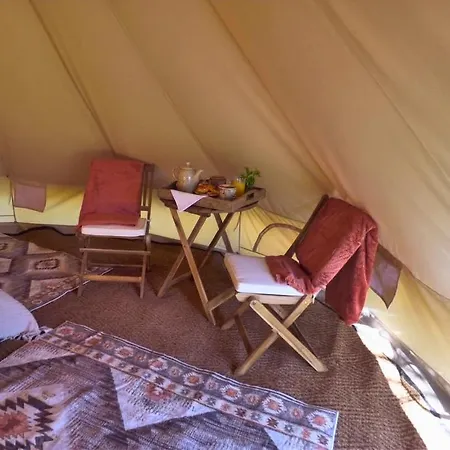 Nid Et Toiles Luxe tent Bernadets-Debat